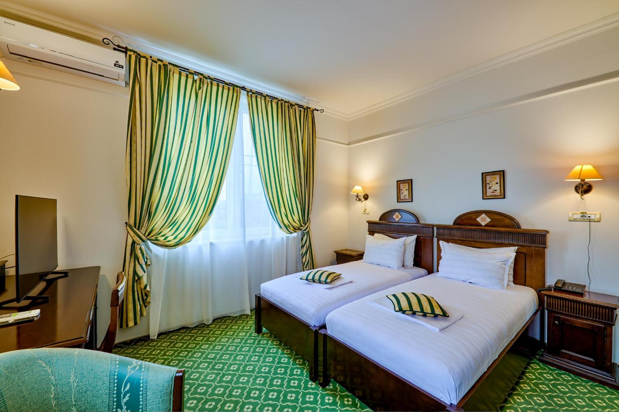 Hotel Classico Timisoara Exterior photo